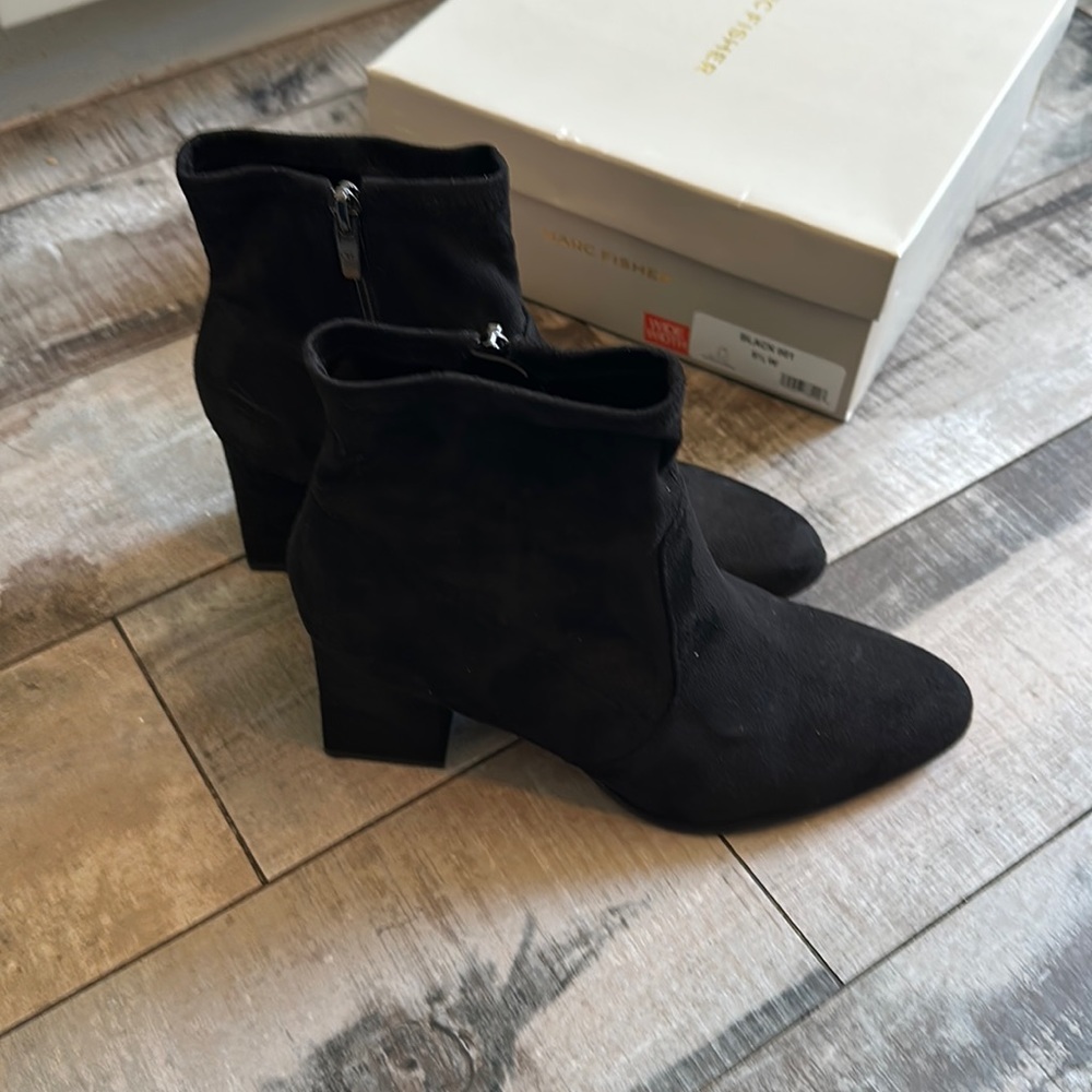 Marc Fisher Booties Black 9 1/2W